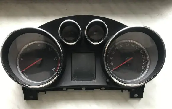 Opel Insignia A Speedometer (instrument cluster) 12844138
