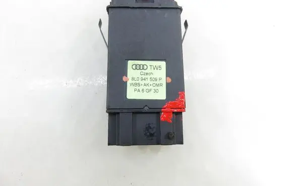 Audi A3 S3 8L Hazard light switch 8L0941509P
