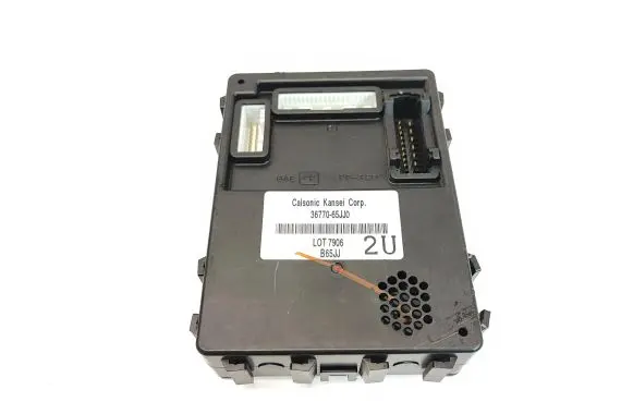 Suzuki Grand Vitara II Comfort/convenience module 3677065JJ0 B65JJ L0T7906