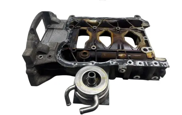 Mitsubishi Outlander Oil sump 4J11