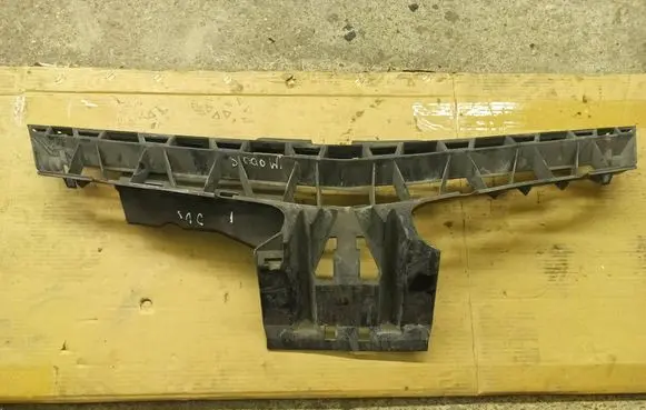 Renault Modus Front bumper mounting bracket 8200259268