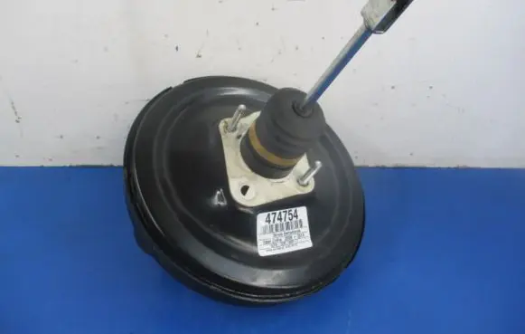 Opel Zafira B Brake booster 13142362