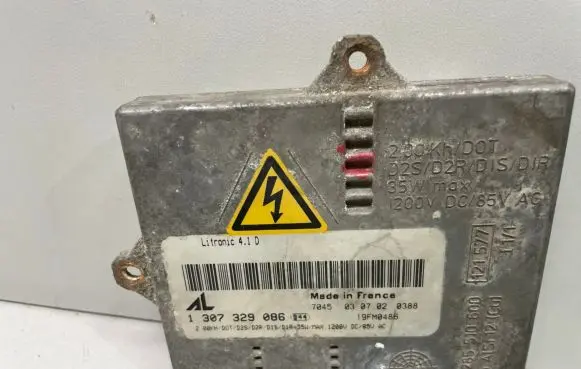 Headlight ballast module Xenon