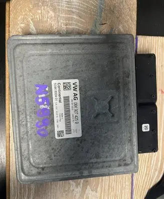 Porsche Macan (95B) Engine control unit/module 06K907425B 5WA1800401