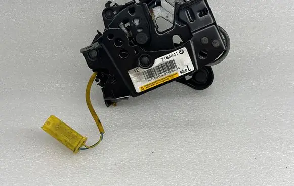 BMW 5 F10 F11 Engine bonnet/hood lock/catch 7184441 718444112 162660179