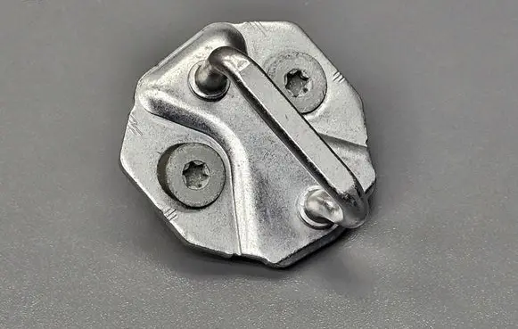 Ford Fiesta Front door lock loop/hook striker 