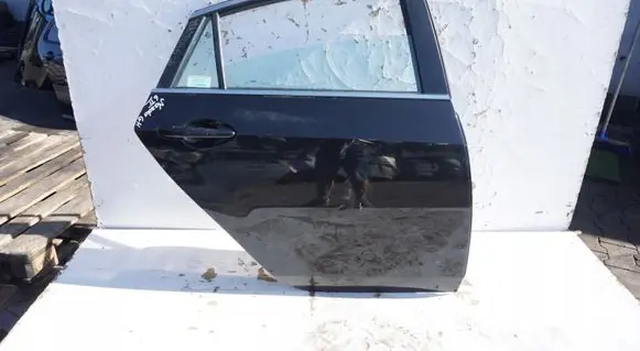 Mazda CX-9 Rear door