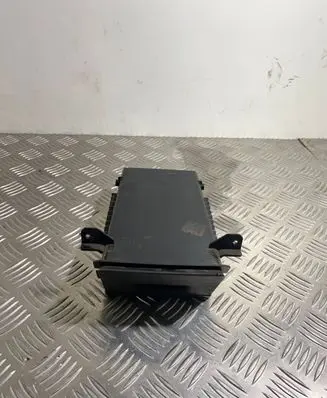 Volkswagen Touran III Dashboard storage box/compartment 5TA861601