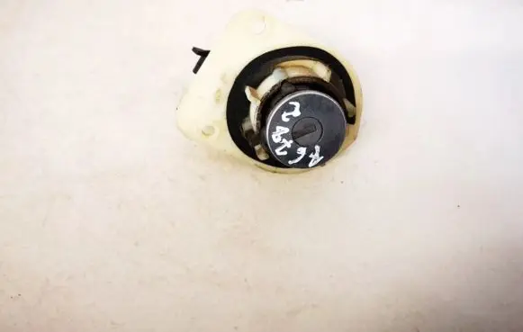 Peugeot 206 Front door lock (next to the handle) 