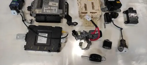 Hyundai ix35 Engine ECU kit and lock set 39120-2A001