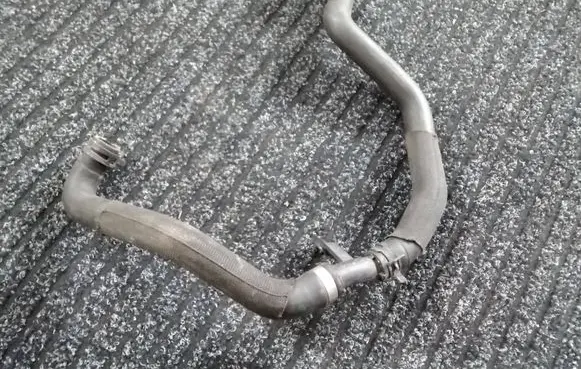 Mercedes-Benz C W205 Engine coolant pipe/hose A2058306005