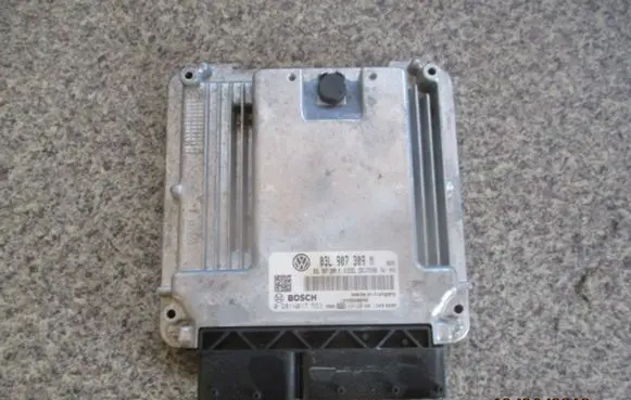 Skoda Octavia Mk2 (1Z) Engine control unit/module 03L