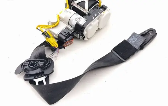 Audi A6 Allroad C7 Front seatbelt EMVSS209 34078383 4G8857705C