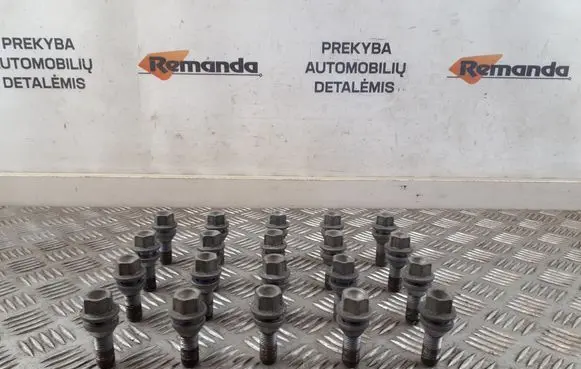 Volvo S90, V90 Nuts/bolts 