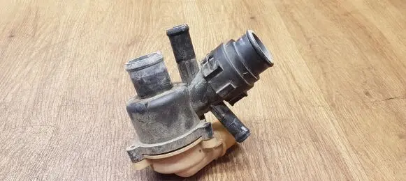 Land Rover Discovery 5 Electric auxiliary coolant/water pump HPLA8575AB