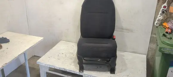 Honda FR-V Front passenger seat 