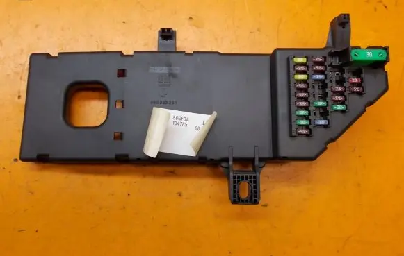Opel Vectra C Fuse box cover 460023260