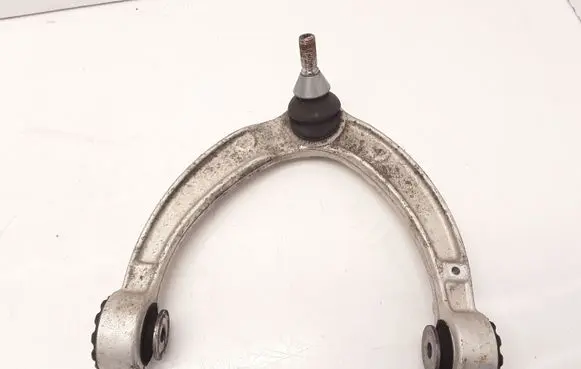 Mercedes-Benz ML W164 Front lower control arm/wishbone A16614