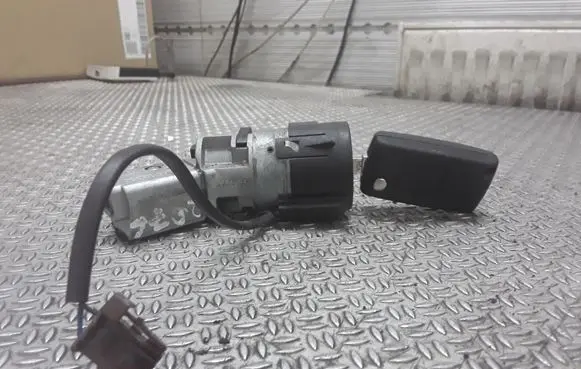 Citroen C5 Ignition lock 36410600