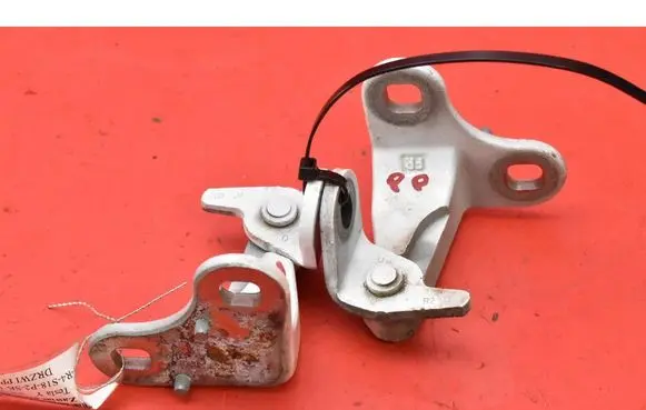 Tesla Model Y Front door hinge set 162607600B