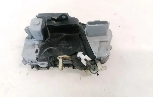 Citroen Xsara Picasso Front door lock