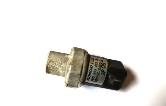 Air conditioning (A/C) pressure sensor