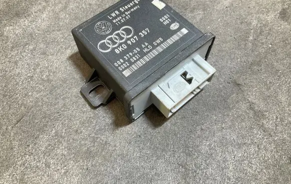 Audi A5 8T 8F Light module LCM 8K0907357 00020831 00837905AA