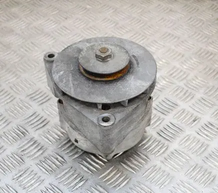 Mercedes-Benz SLC C107 Generator/alternator A0061546102