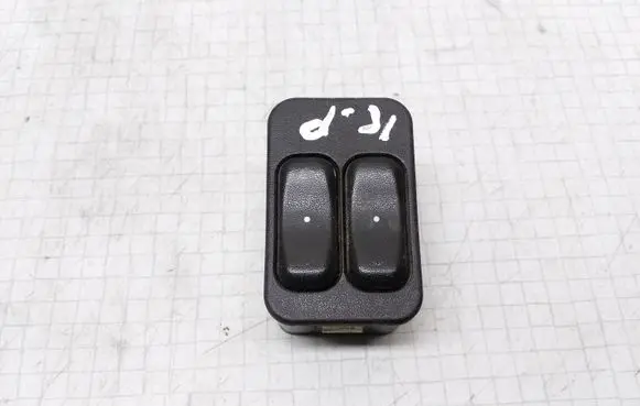 Opel Zafira A Electric window control switch 13363201 90561088