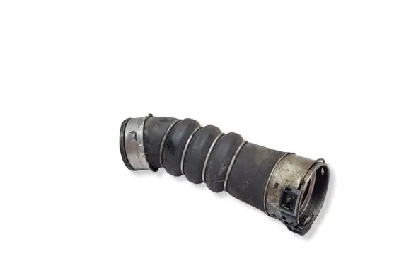 BMW 1 E82 E88 Intercooler hose/pipe 7797480