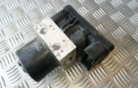 Volkswagen Touran I ABS Pump 1K0907379AA 1K0614517AA