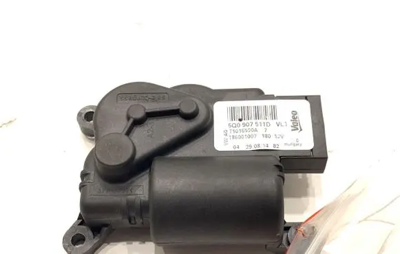 Audi A3 S3 8V Air flap motor/actuator 5Q0907511D