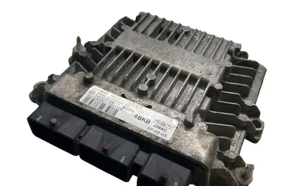 Ford Focus Engine control unit/module 6M5112A650YB 5WS40512B