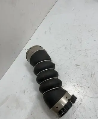 BMW 7 G11 G12 Intercooler hose/pipe 8571024