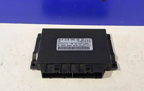Mercedes-Benz CLS C219 Parking PDC control unit/module A2195450332 0263004072