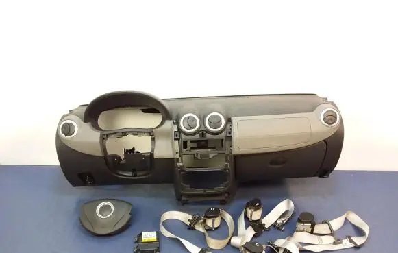 Dacia Logan I Dashboard
