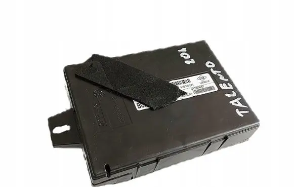 Renault Trafic III (X82) Engine control unit/module 2675974