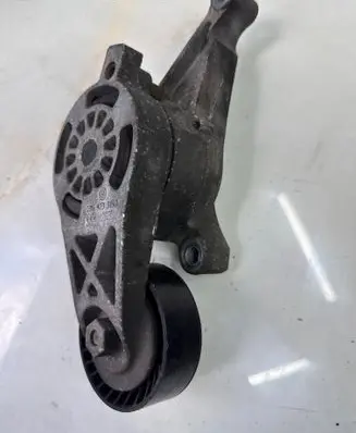 Volkswagen PASSAT B6 Generator/alternator belt tensioner 03G903315D