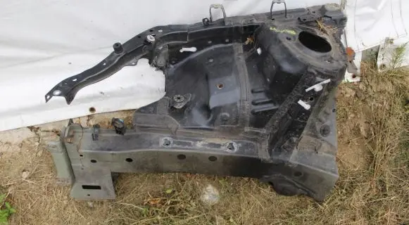 Toyota Avensis T270 Front quarter panel 