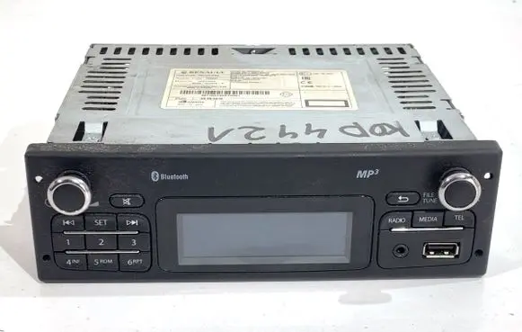 Renault Master III Radio/CD/DVD/GPS head unit 281152140R