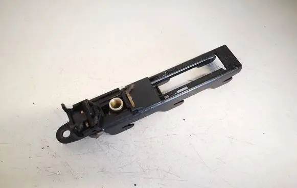 Volkswagen PASSAT B5 Seat belt adjustment rail 3b0857819c