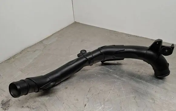 Volkswagen Golf VI Intercooler hose/pipe 5N0145840F