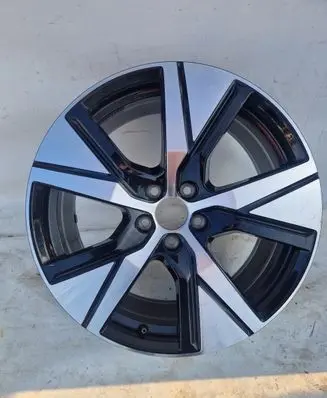 Volvo XC40 R19 alloy rim 
