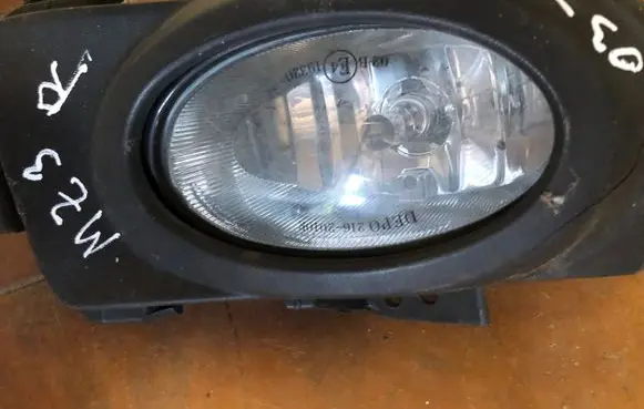 Mazda 3 I Front fog light 2162010R