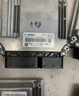 BMW 5 E60 E61 Engine control unit/module 8506438 030501926 0281016110