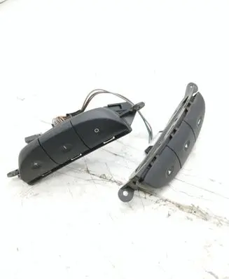 Opel Astra G Steering wheel buttons/switches 90561159 6014387