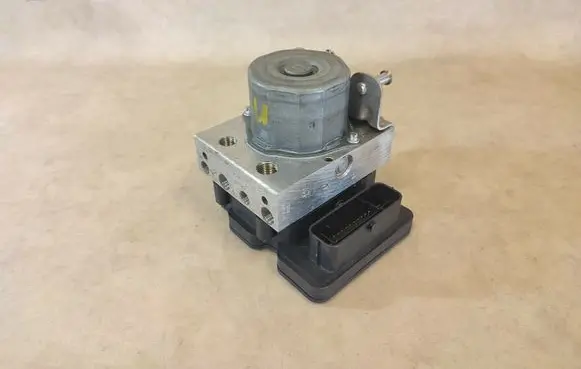 Porsche 911 991 ABS Pump 99135575551 911.355.755.51