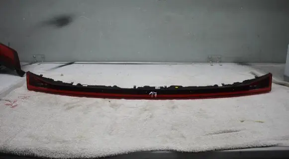 Cupra Born Tailgate rear/tail lights 10F945093 213352897 110151E