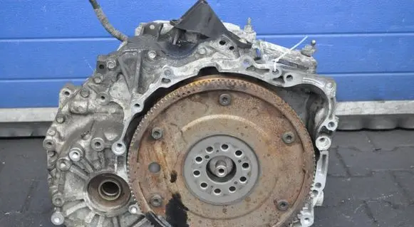 Volvo V60 Manual 6 speed gearbox P1285114