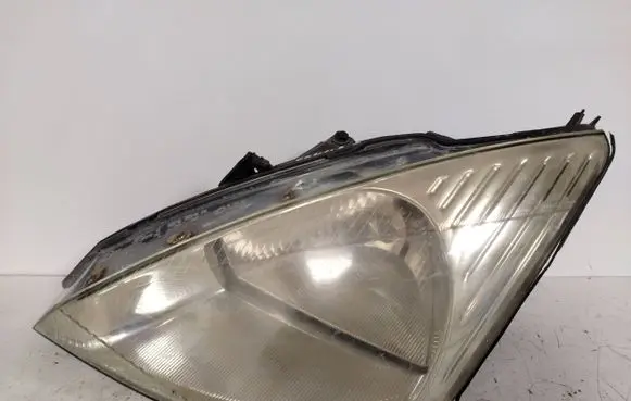 Ford Focus Headlight/headlamp 94209422